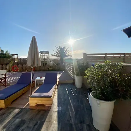 Nautica Aparthotel 3*