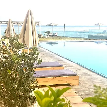 Nautica Aparthotel 3*